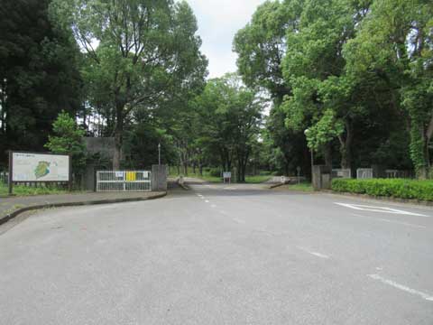 千葉市平和公園正門